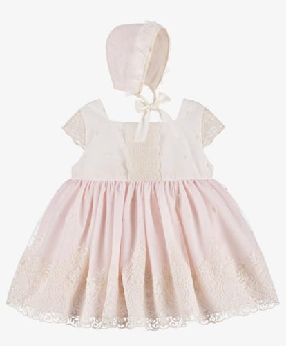 بوكس رقم #183 محتويات البوكس : - طقم فستان تول دان...