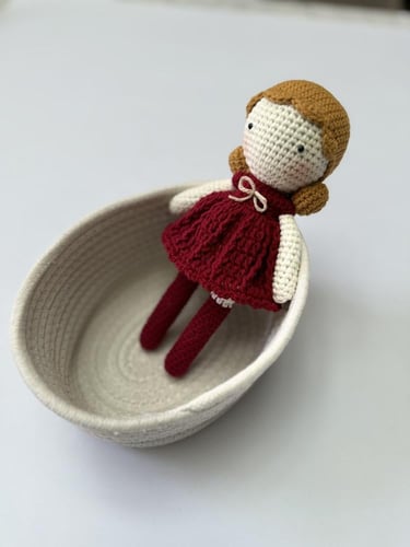 بوكس رقم #50 محتويات البوكس : - فستان كحلي مع اضاف...