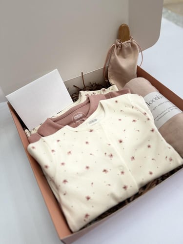 بوكس رقم #71 محتويات البوكس : - عدد 3 بيجاما قطن ف...