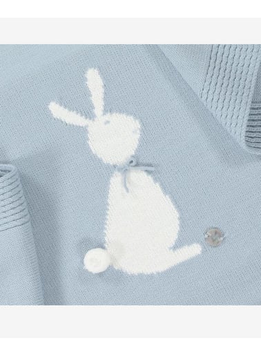 بوكس رقم #109 محتويات البوكس : - فستان مطرز سموكنغ...