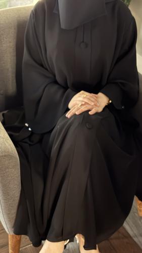 منى