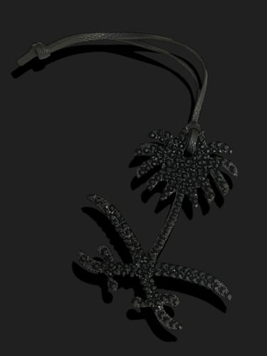 تعليقة سيفين ونخلة المملكة