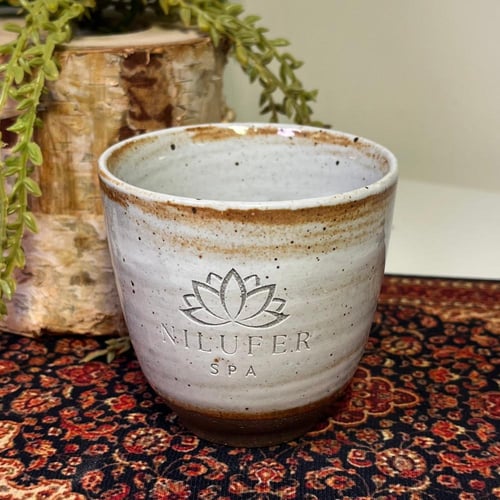 كوب قهوة بيج مخطط بني (200ملم)