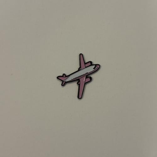 ملصقات معدنية طائرة