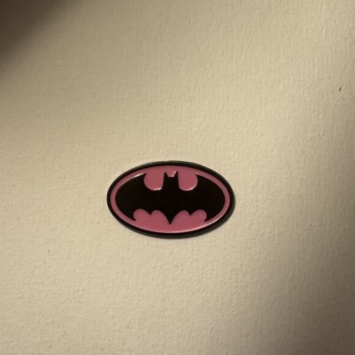 ملصقات معدنية بات ومن