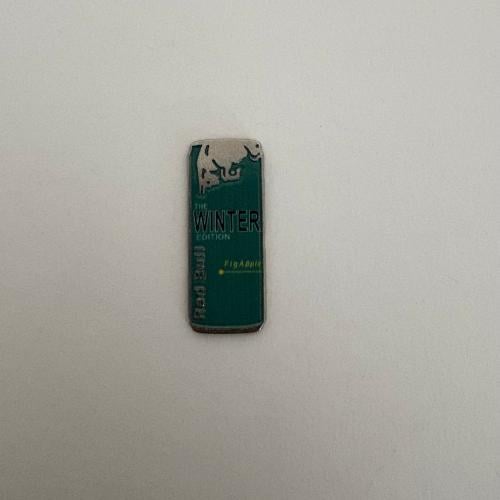 ملصقات معدنية ريدبول