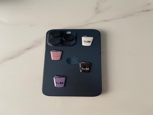 ملصقات معدنية مق هاف مليون وردي