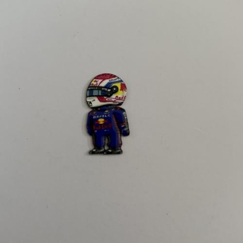 ملصقات معدنية ريدبول