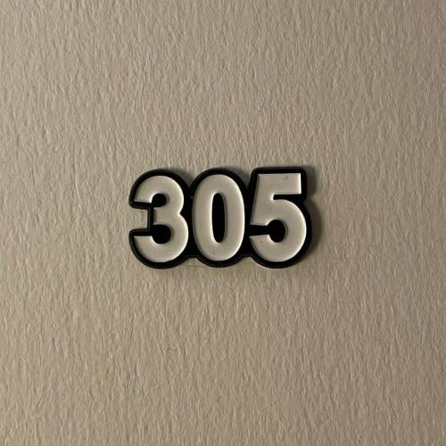 ملصقات معدنية 305 قبيلة مطير