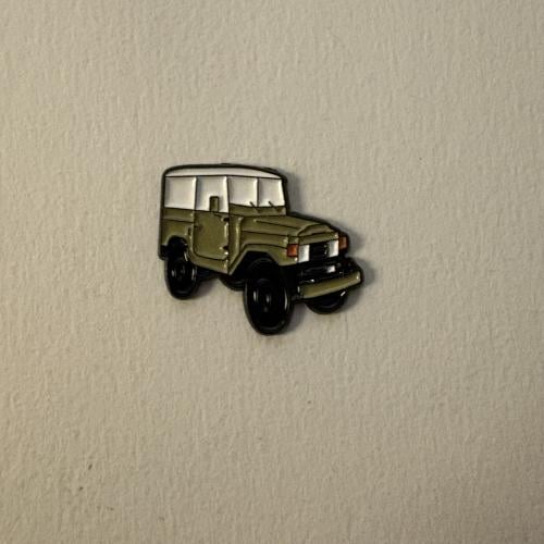 ملصقات معدنية سيارة