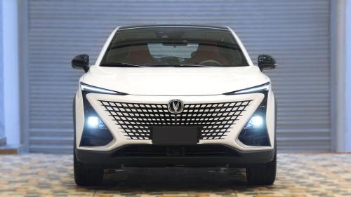 غطاء مكينة UNI-T