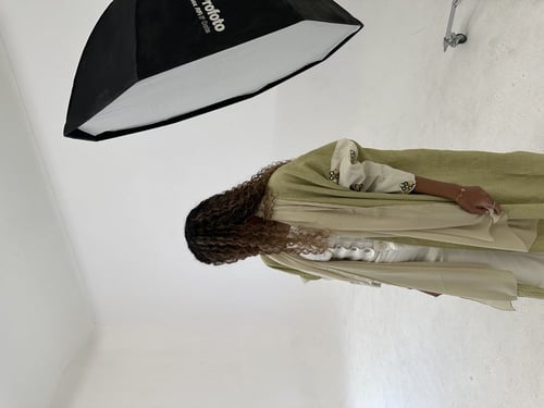 ‏Mirror abaya
