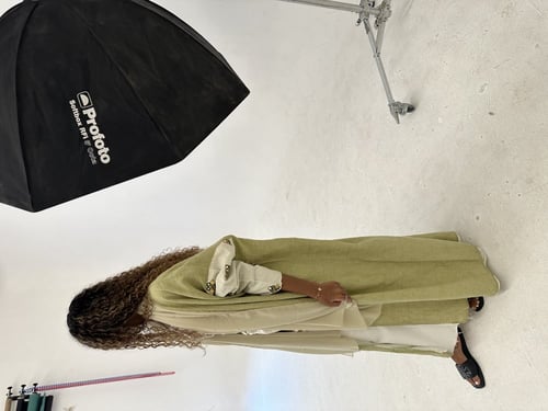 ‏Mirror abaya