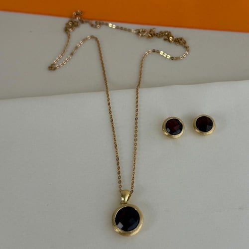 نصف طقم عيار 18