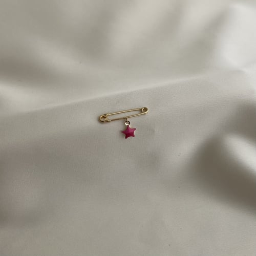 بروش وردي نجمة عيار 18