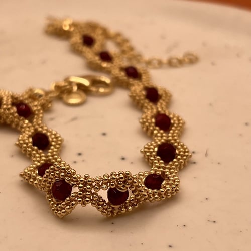 سوارة عنابي فضة