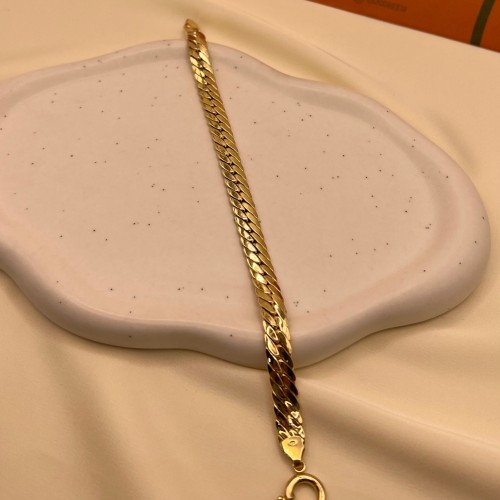 سوارة عيار 18