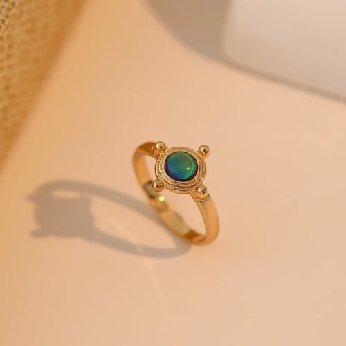 خاتمين بحجر متغير اللون