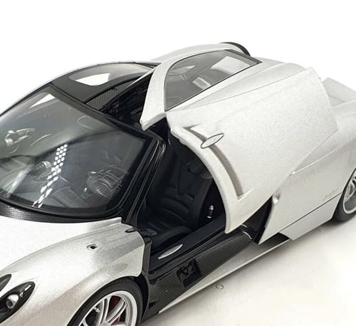 Autoart 1/18 Scale Pagani Huayra Silver