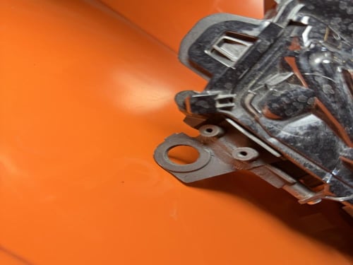 شمعه أمامية لكزس LS 500 – 2020