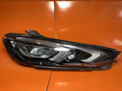 شمعة أمامية مرسيدس GLE أصلية – موديل 2020 – W167