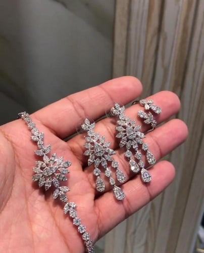 طقم تصميم ألماس