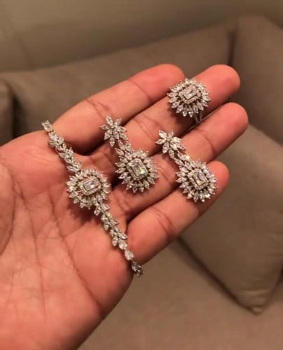 طقم تصميم ألماس