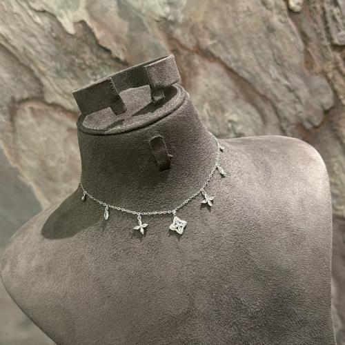 سلسال وحلق تصميم الماس