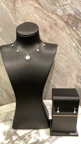 سلسال وحلق تصميم الماس