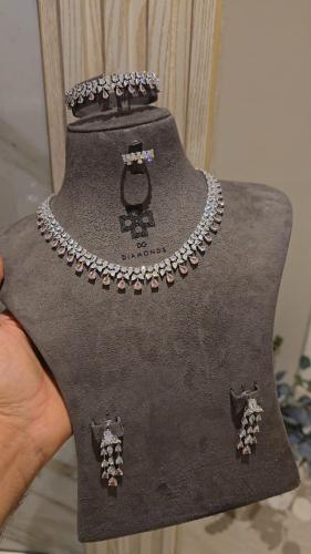 طقم تصميم ألماس