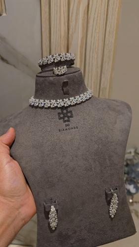 طقم تصميم ألماس