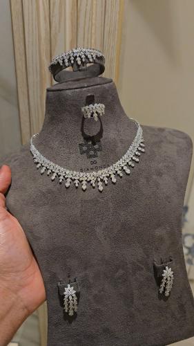 طقم كامل تصميم الماس