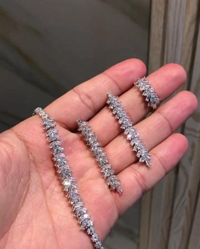 طقم تصميم ألماس