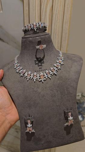 طقم تصميم ألماس