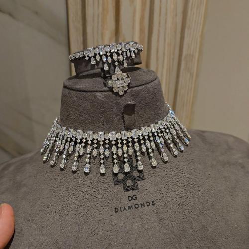 طقم كامل تصميم الماس