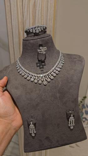 طقم تصميم ألماس