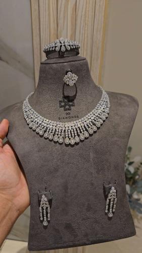 طقم تصميم ألماس