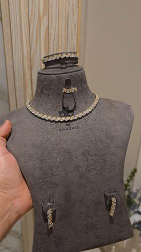 طقم كامل تصميم الماس