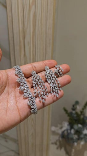 طقم كامل تصميم الماس