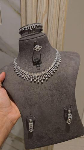 طقم تصميم ألماس