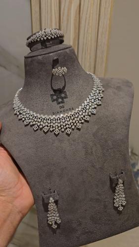 طقم تصميم ألماس