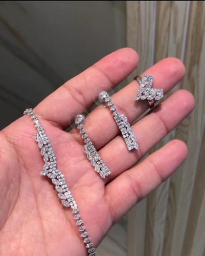 طقم تصميم ألماس