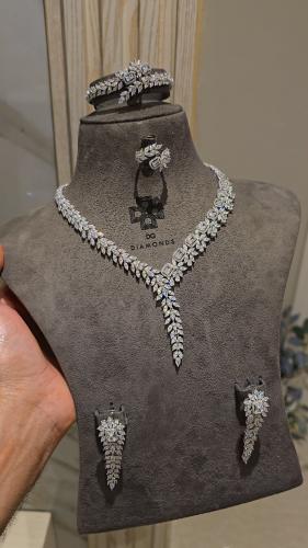 طقم تصميم ألماس