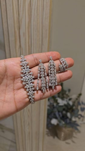 طقم تصميم ألماس