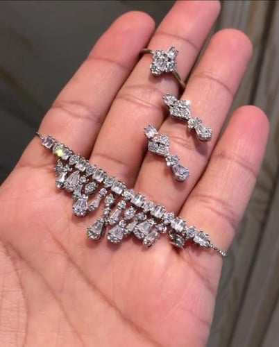 طقم تصميم ألماس