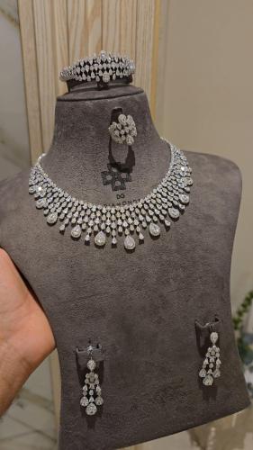 طقم كامل تصميم الماس