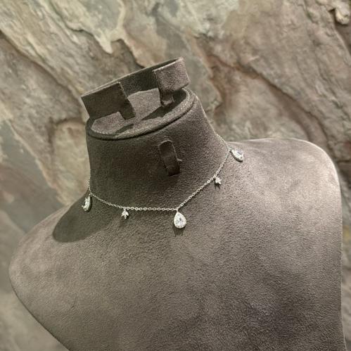 سلسال وحلق تصميم الماس