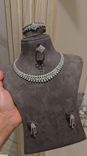 طقم كامل تصميم الماس