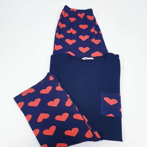 بيجامة كم طويل