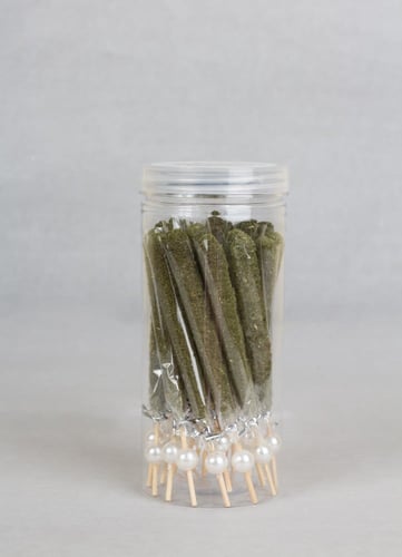 اعواد سكر نكهات بالحبق